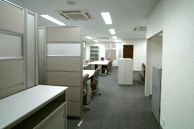 小規模オフィスならリフォーム〜家具、OA機器までトータルにサポート